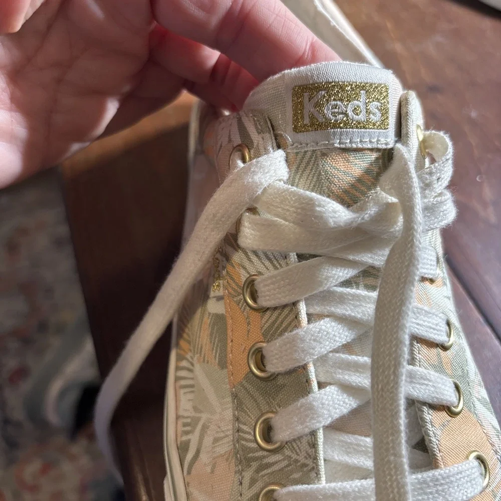 Keds Woman's Sneakers Sz 10 Jump Kick Palm‎ Canvas. Comfort. Tropical